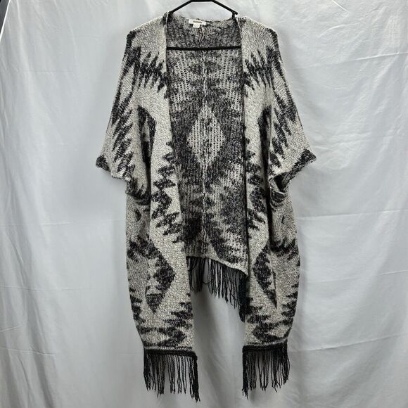 Garage Poncho Wrap Sweater Women’s XS Aztec Western Fringe Knit Oversized - Picture 1 of 8